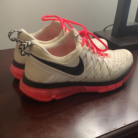 Men’s Nike Fingertrap Max White Hyper Punch Size 9.5 - Picture 3 of 7